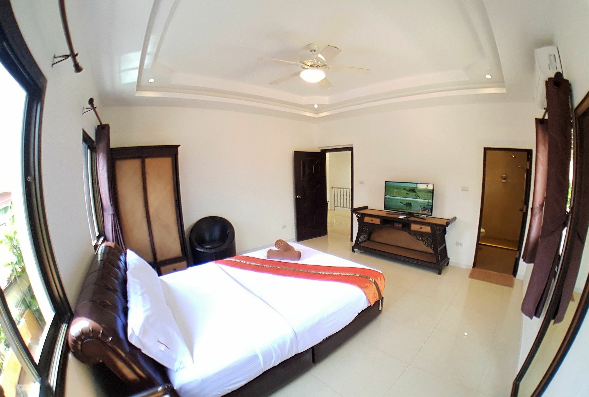 Hideland - The Luxury Tropical Villa パッタヤー エクステリア 写真
