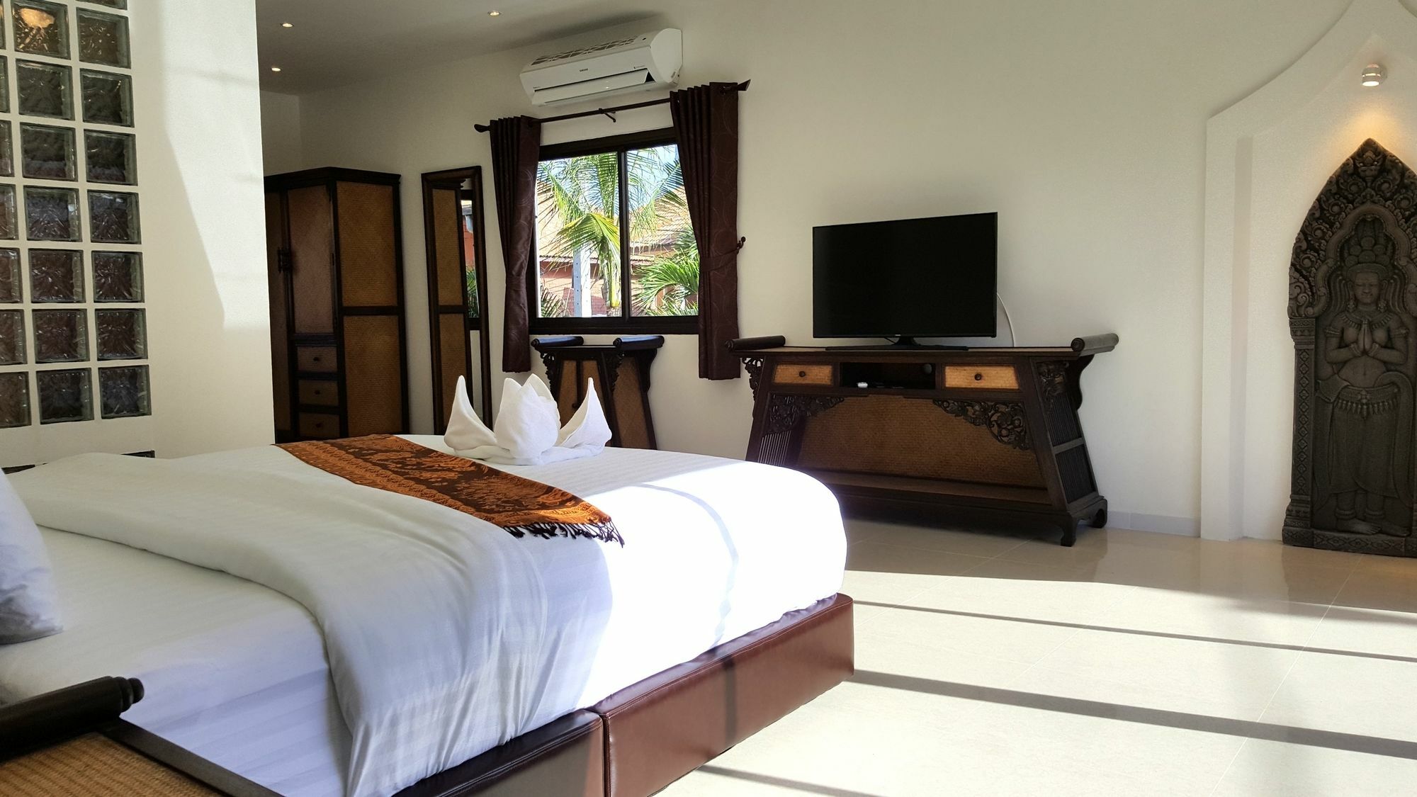 Hideland - The Luxury Tropical Villa パッタヤー エクステリア 写真