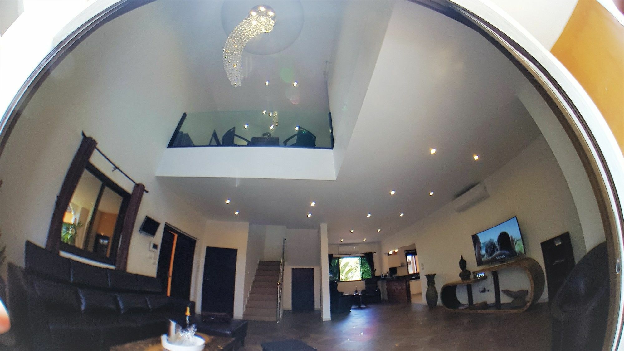 Hideland - The Luxury Tropical Villa パッタヤー エクステリア 写真